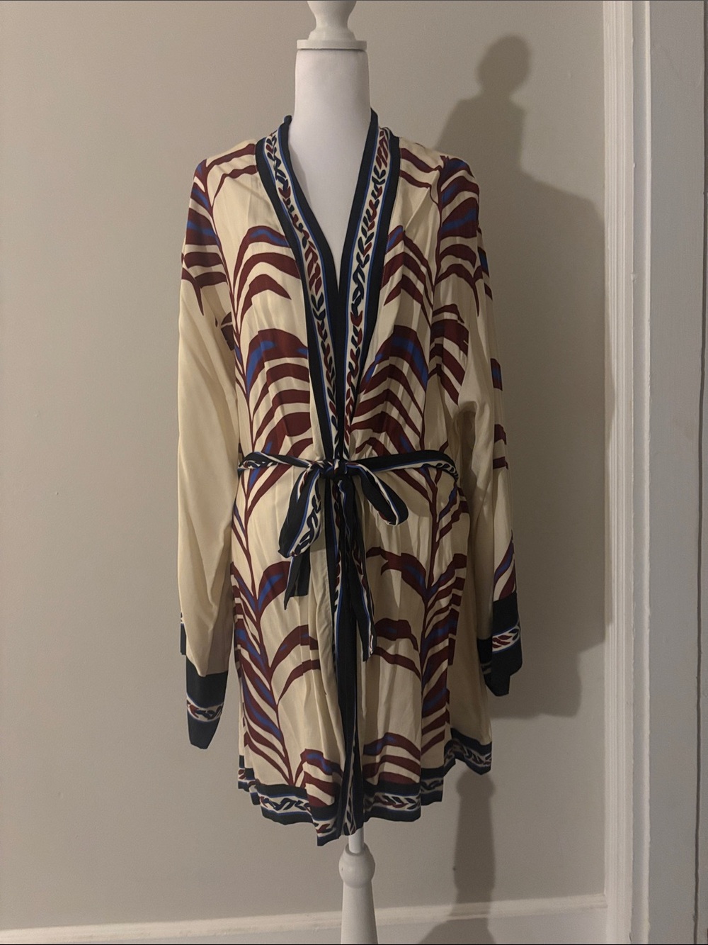 Cream Printed Tie-Waist Robe with Navy Trim